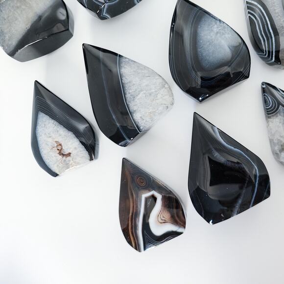 Black Agate Freeform Flame Crystal Black Onyx - Picture 2 of 10